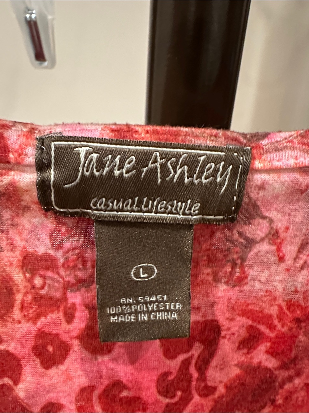 Jane Ashley Pink & Red Floral-Print Scoop Neck Short Sleeve Top - Picture 2 of 3